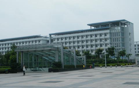 扬州，母校及东关街怀古。4