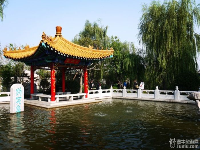 【北京旅游攻略】园博会里寻找到天然吉石8